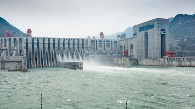 水力壓縮空氣的儲能系統(tǒng)：提升水電站能效，降低能源浪費